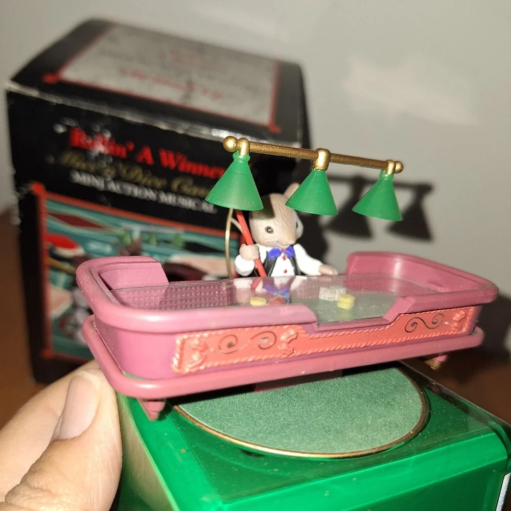 Vintage 1996 Enesco - Rollin' A Winner - Mice N Dice Casino - Musical‎ Wind Up